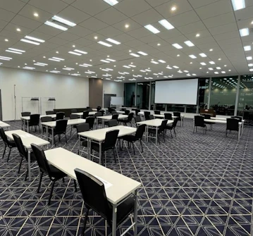 TKPガーデンシティPREMIUM京橋 ホール22D