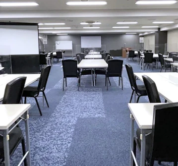 TKP新宿西口カンファレンスセンター ホール8C
