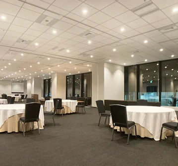 TKPガーデンシティPREMIUM横浜駅新高島 ホール2A+B