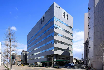 リージャス 金沢駅東ビジネスセンター 外観