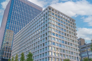 コンファレンススクエアエムプラス