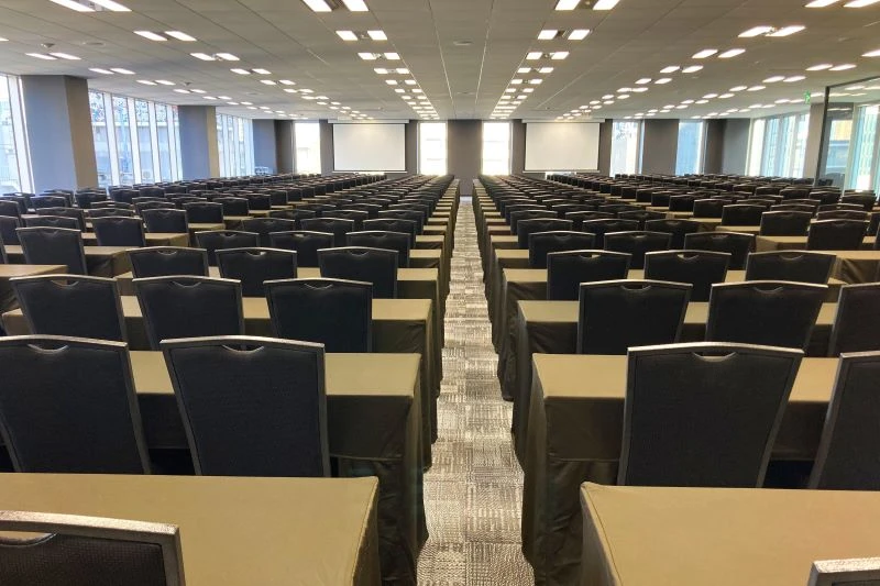 TKPガーデンシティPREMIUM大阪梅田新道 ホール11E