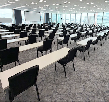 TKPガーデンシティPREMIUM京橋 ホール22C