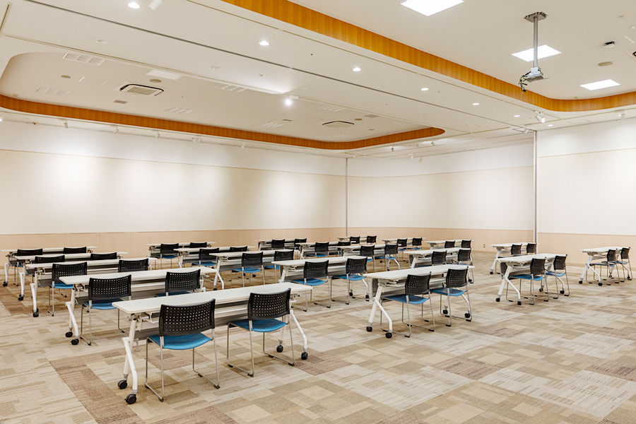 ※写真はイオンホールA+Bのジョイントです