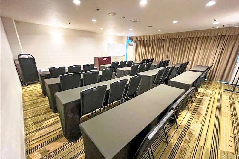 TKPガーデンシティ京都タワーホテル 9F:紅花