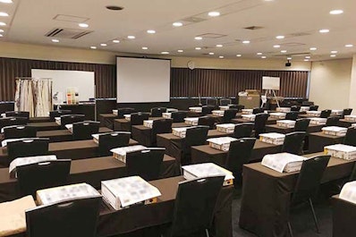 新作展示会