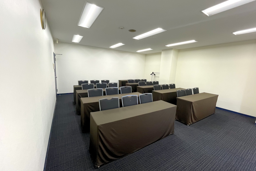 TKP横浜会議室(旧:TKP横浜ビジネスセンター) ミーティングルーム7D