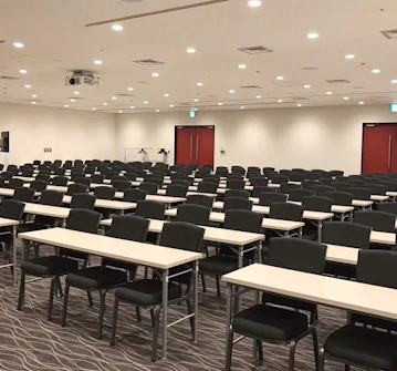 TKPガーデンシティPREMIUM田町 ホール4B