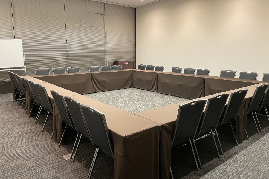TKPガーデンシティPREMIUM神保町 ラッシュ(小部屋)