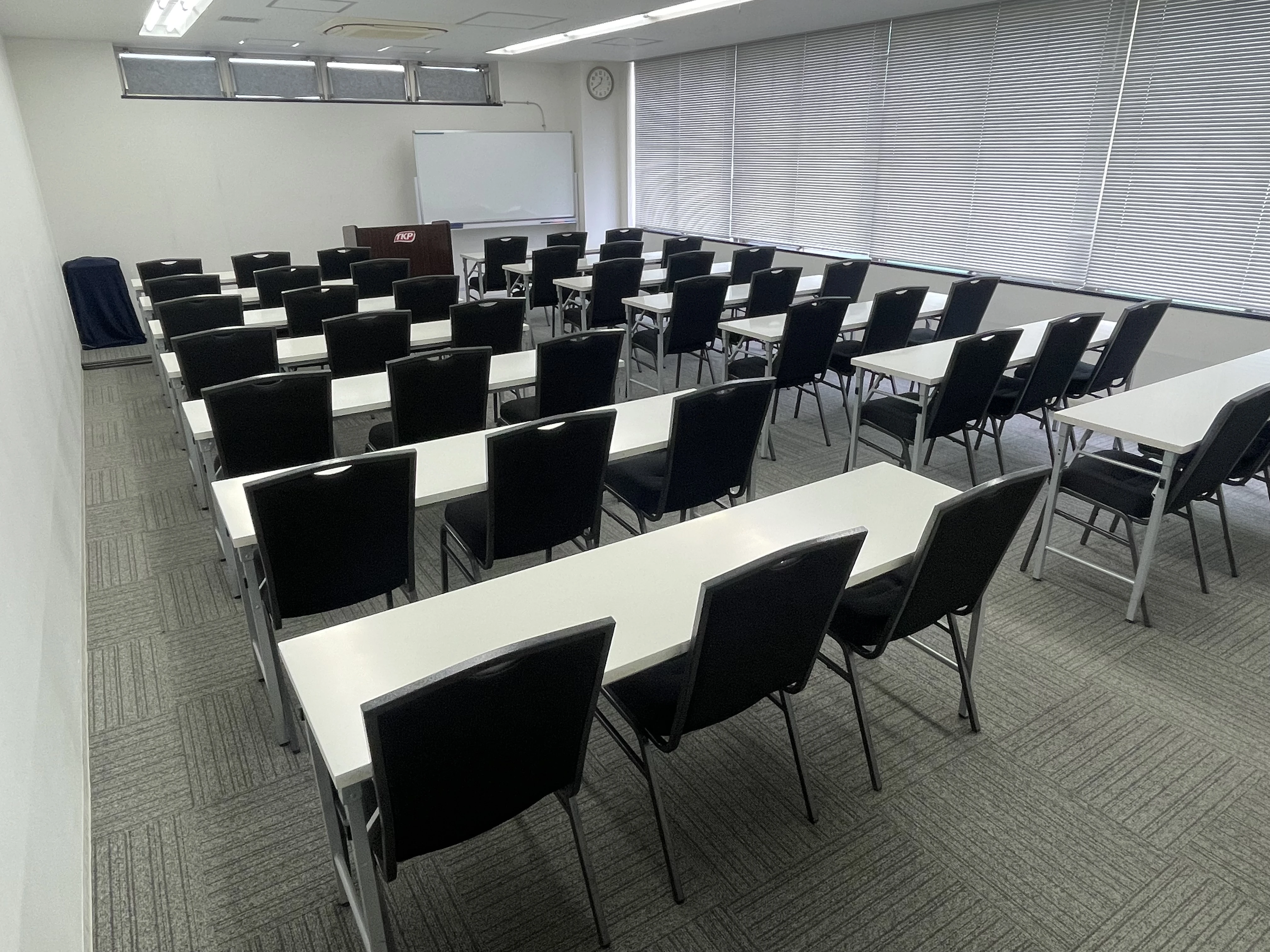 TKP神田ビジネスセンター カンファレンスルーム703