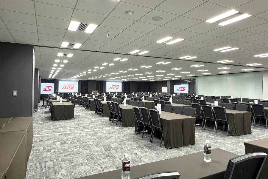 TKPガーデンシティPREMIUM大阪梅田新道 ホール11E