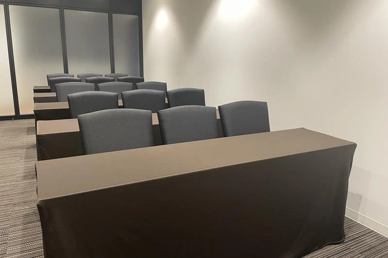 TKPガーデンシティPREMIUM横浜西口 ミーティングルーム8B