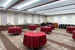 TKPエルガーラホール 中ホール2