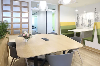 リージャス広島稲荷大橋ビジネスセンター 仕事スペース