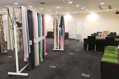 新作展示会
