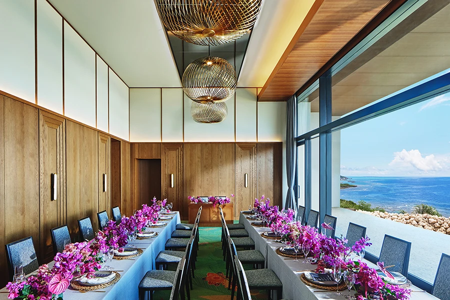 CIRQ(シルク)沖縄南 ダイニング MUI