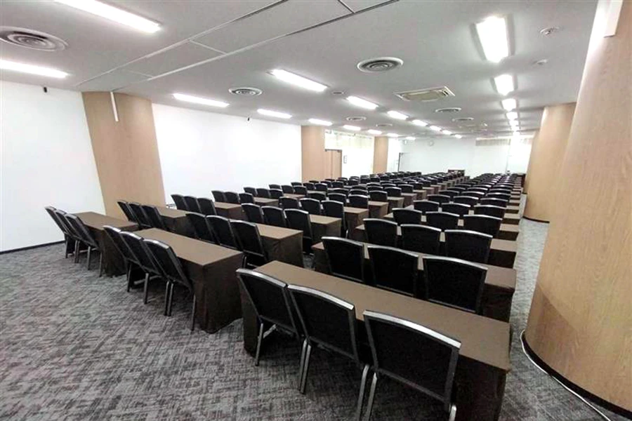 TKP東京駅カンファレンスセンター ホール1B