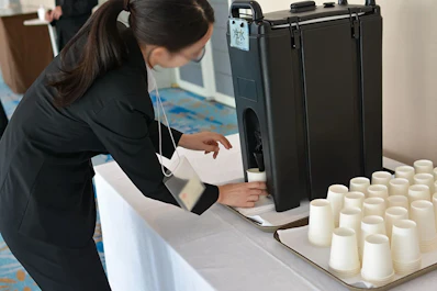 館内各所にウォーターサーバーを用意