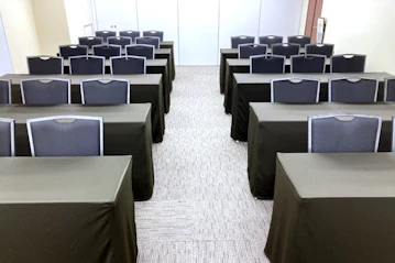 TKP名古屋伏見ビジネスセンター 会議室3B