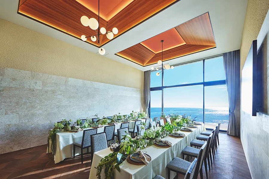 CIRQ(シルク)沖縄南 ダイニング SURA