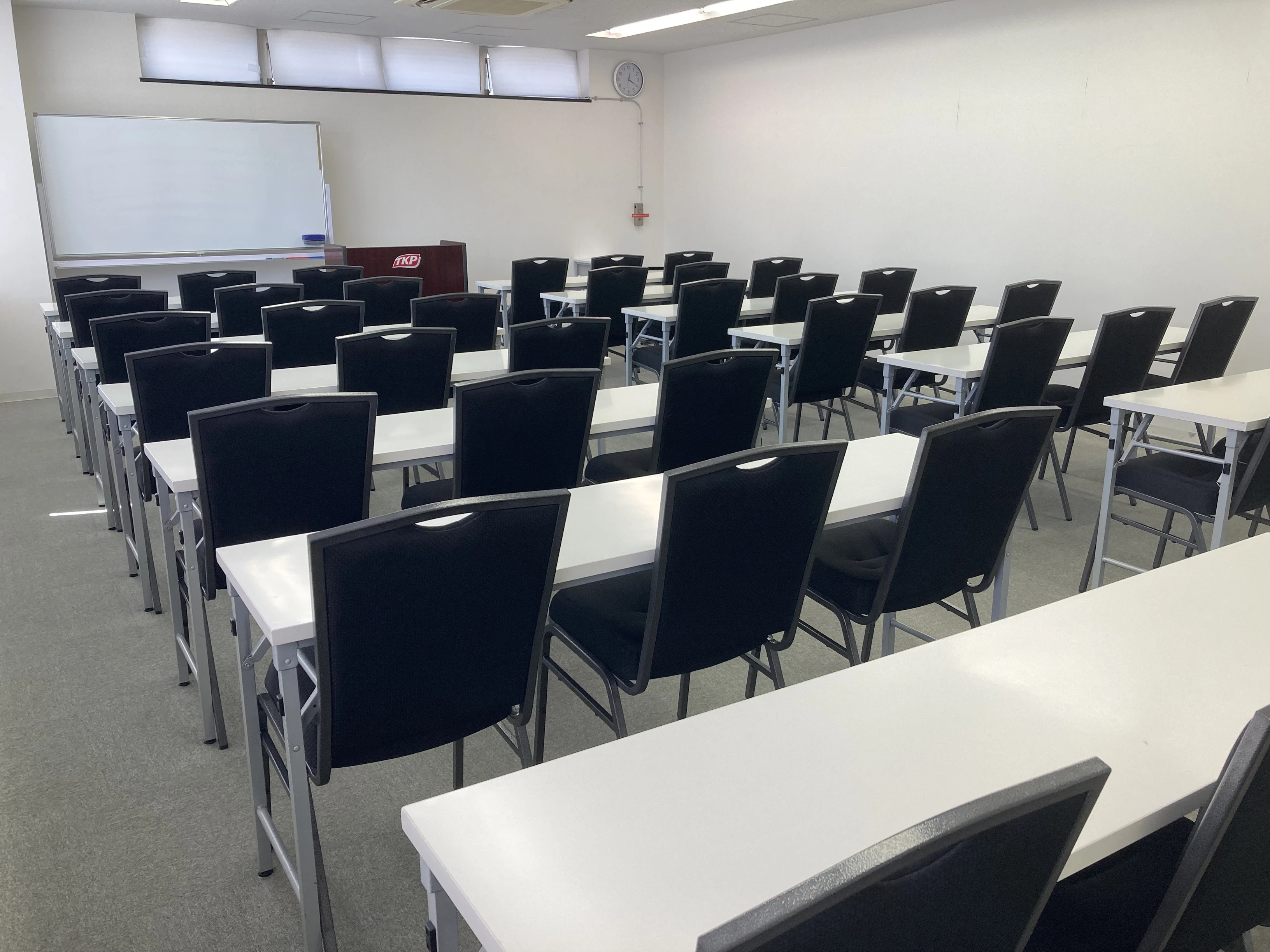 TKP神田ビジネスセンター カンファレンスルーム801