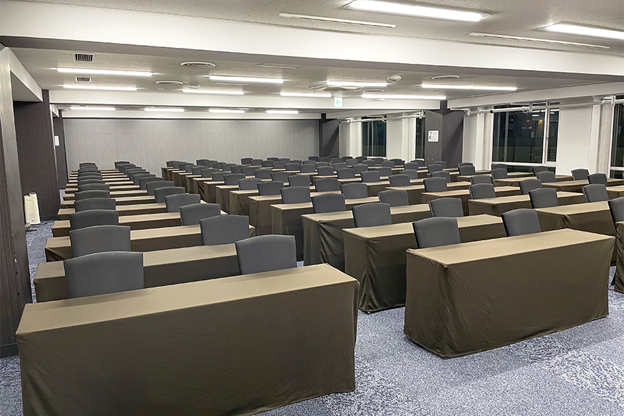 TKP新宿西口カンファレンスセンター ホール8C