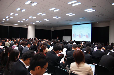 製薬メーカー　リアル地方講演会
