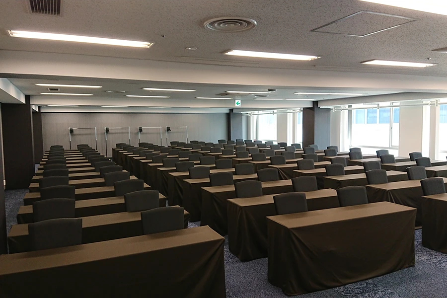 TKP新宿西口カンファレンスセンター ホール8C