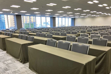 TKPガーデンシティPREMIUM大阪梅田新道 ホール11D