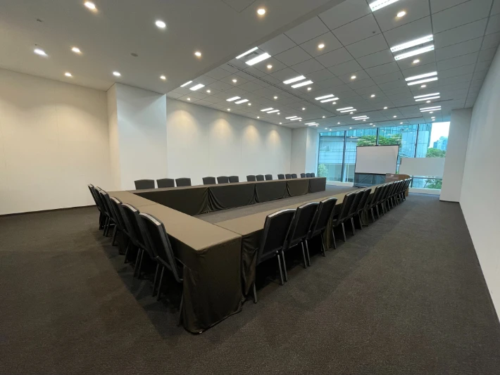 TKPガーデンシティPREMIUM横浜駅新高島 カンファレンスルーム2D