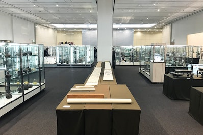 オークション会場・展示会場